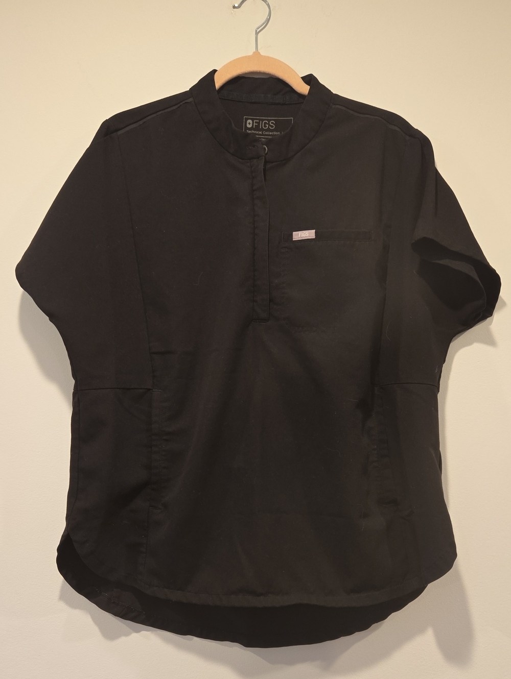 FIGS Montex Mock Neck Scrub Top Women's Black Size Large